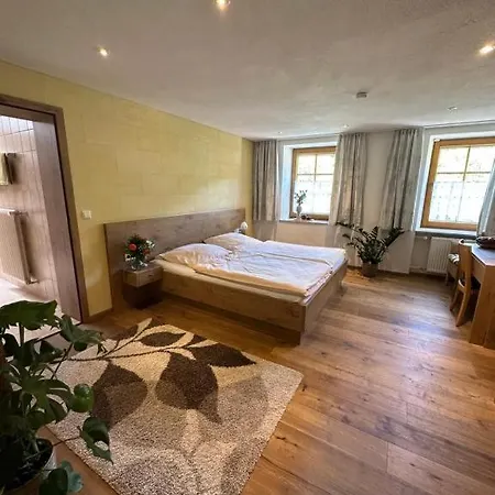 Hotel Landgasthof Hauser *